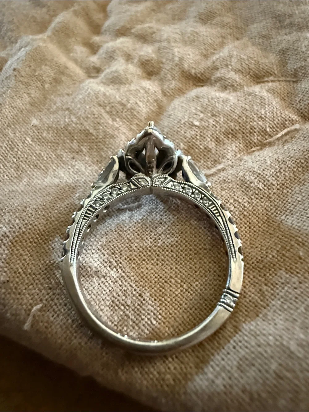 Monique Lhuillier Bliss Diamond Engagement Ring 1-1/4 ct tw Pear & Round-cut 18K